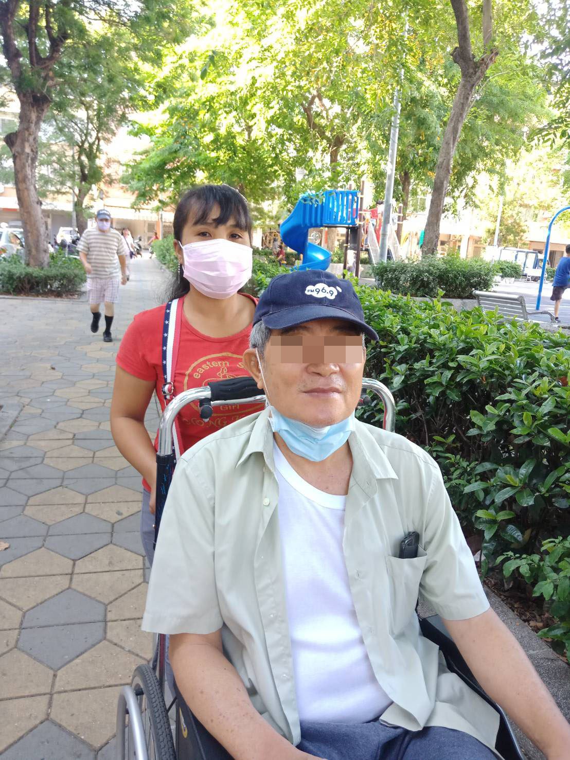 高雄三民區謝姓雇主成功引進個案,服務快2年了